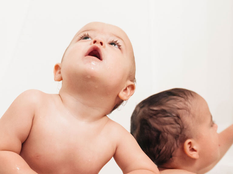 babies in tub babies in tub