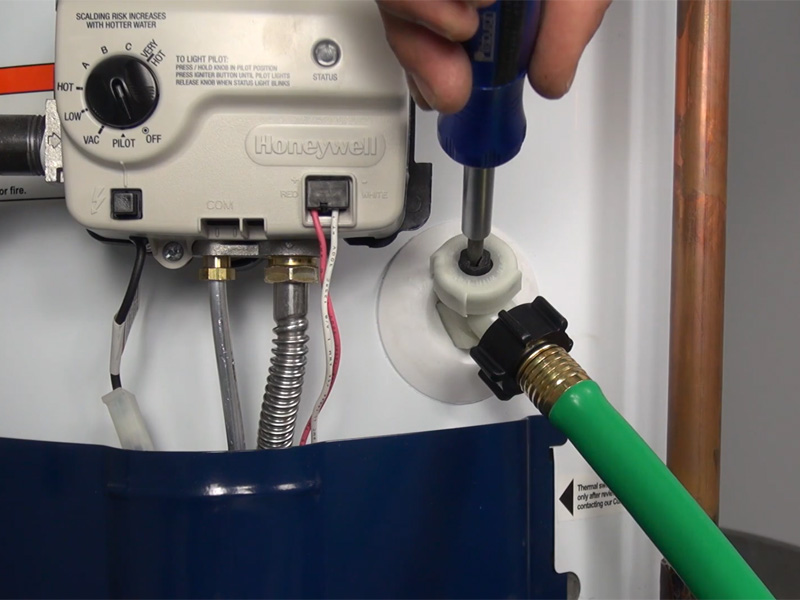 Opening the drain valve